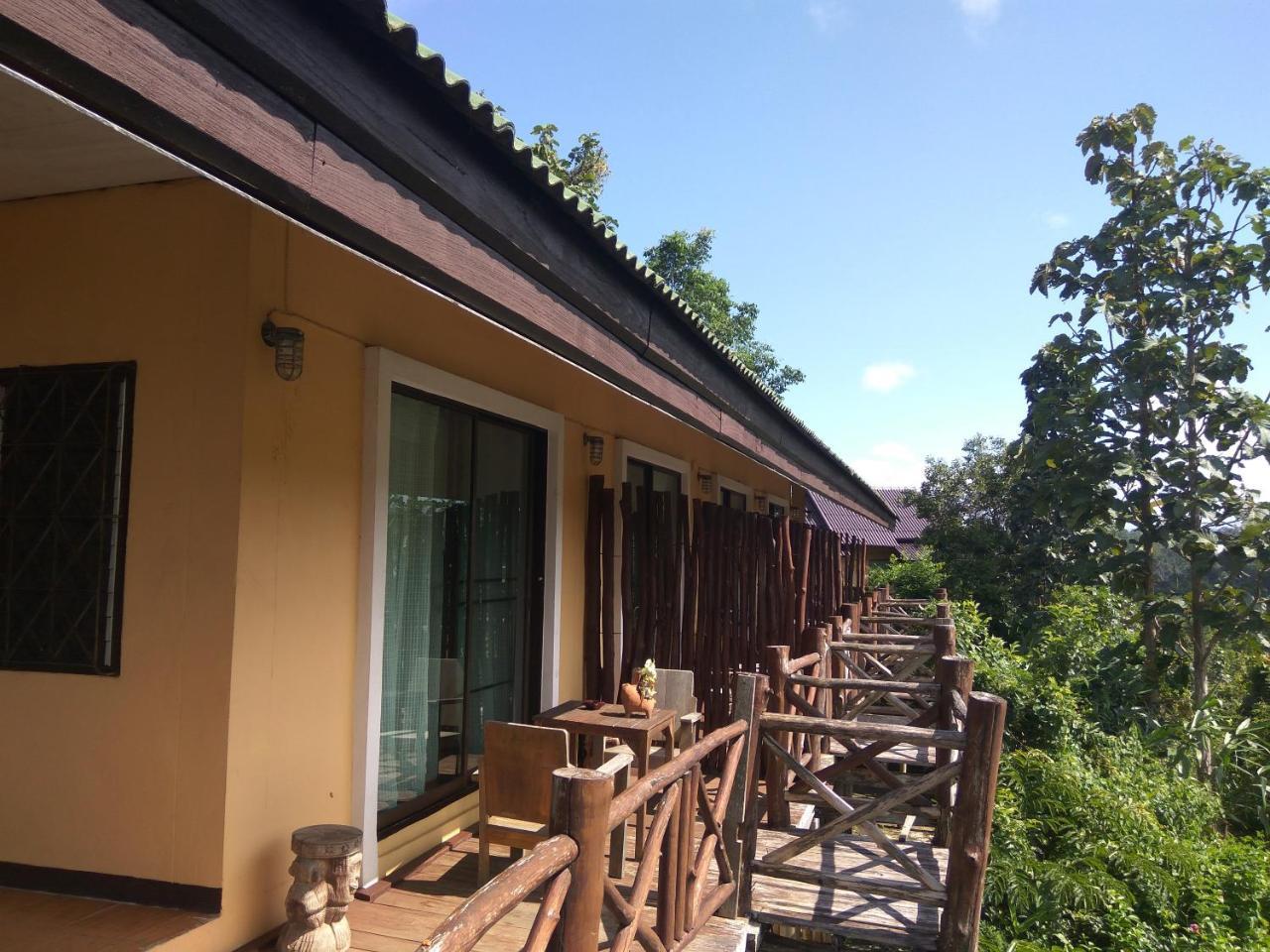 Khunyuam Resort Ban Khun Yuam Esterno foto